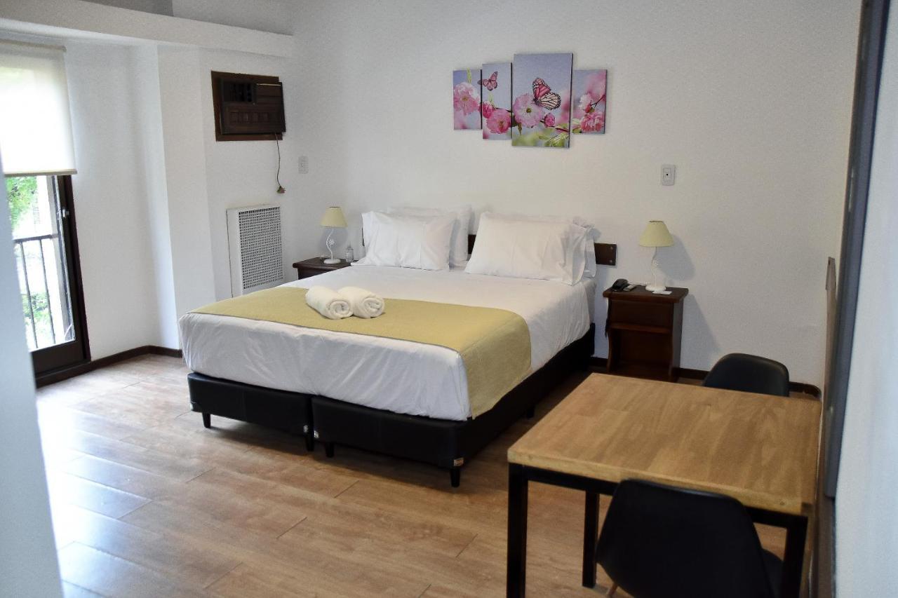 Hotel Emilia Rosário