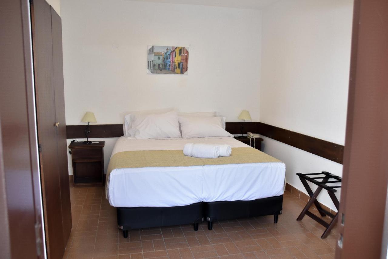 Emilia Hotel 2*